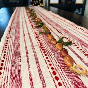 Acorn Artificial Pine Garland